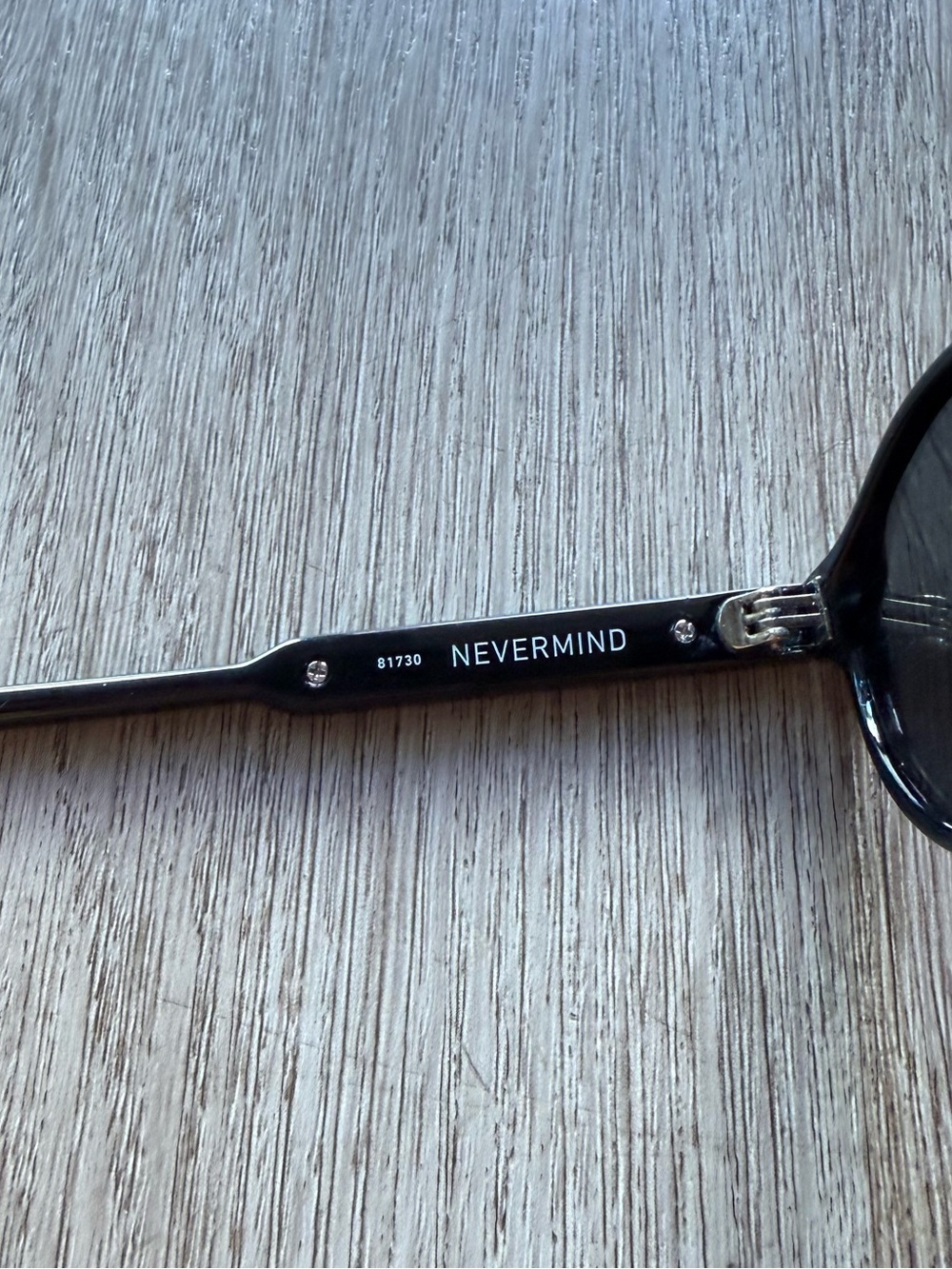 quay australia nevermind black 90's retro small oval shape sunglasses eyewear - Picture 3 of 3